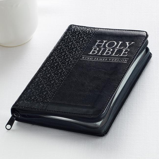 KJV Pocket Edition: Zippered Black - stevensbooks