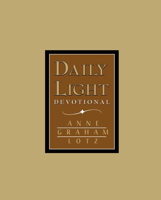 Daily Light - Tan: A 365-Day Morning and Evening Devotional (NKJV Tan) - Ingram